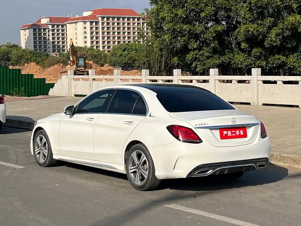 MERCEDES-BENZ C CLASS