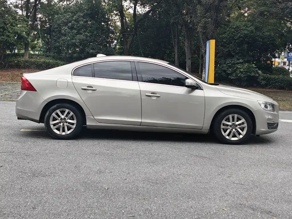 Volvo S60 — миниатюра 14