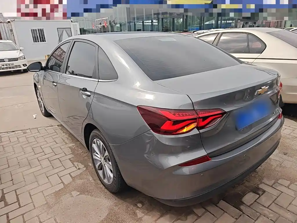 Chevrolet Monza — миниатюра 5
