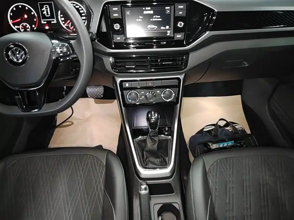 Volkswagen T-Cross — миниатюра 14