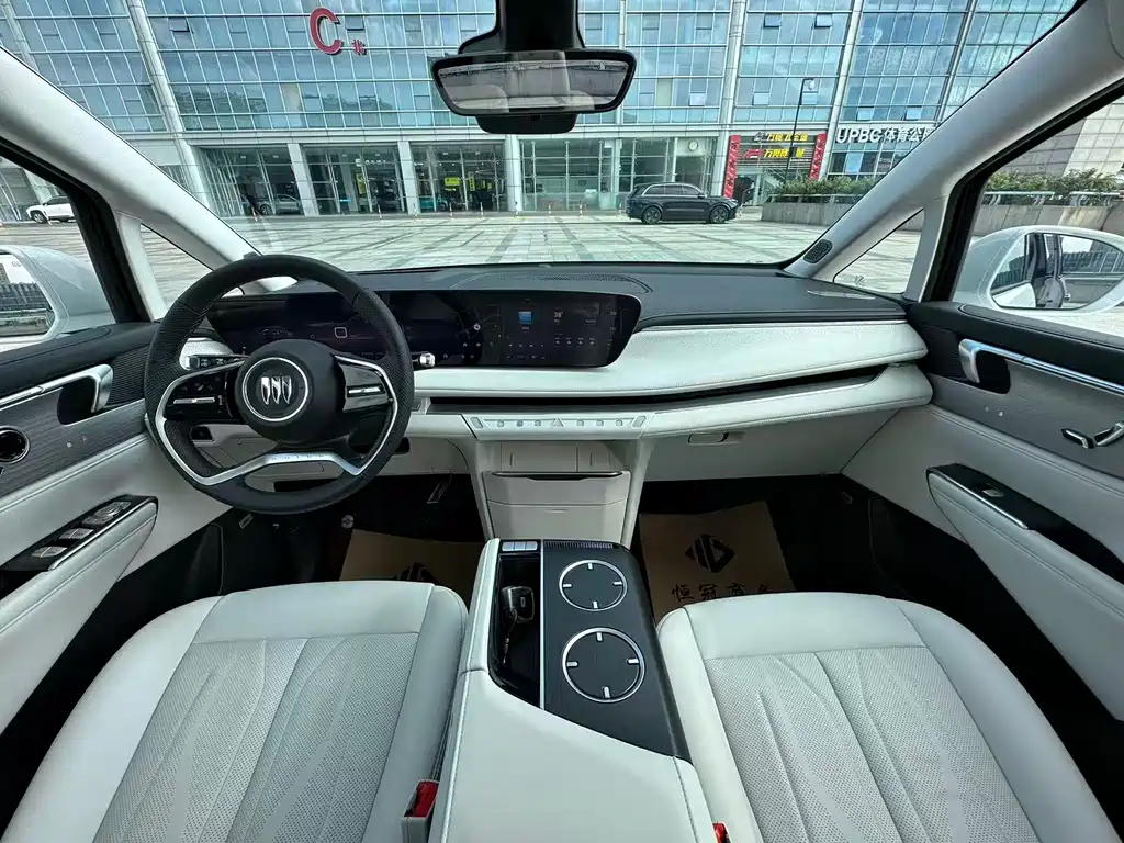 BUICK GL8 NEW ENERGY