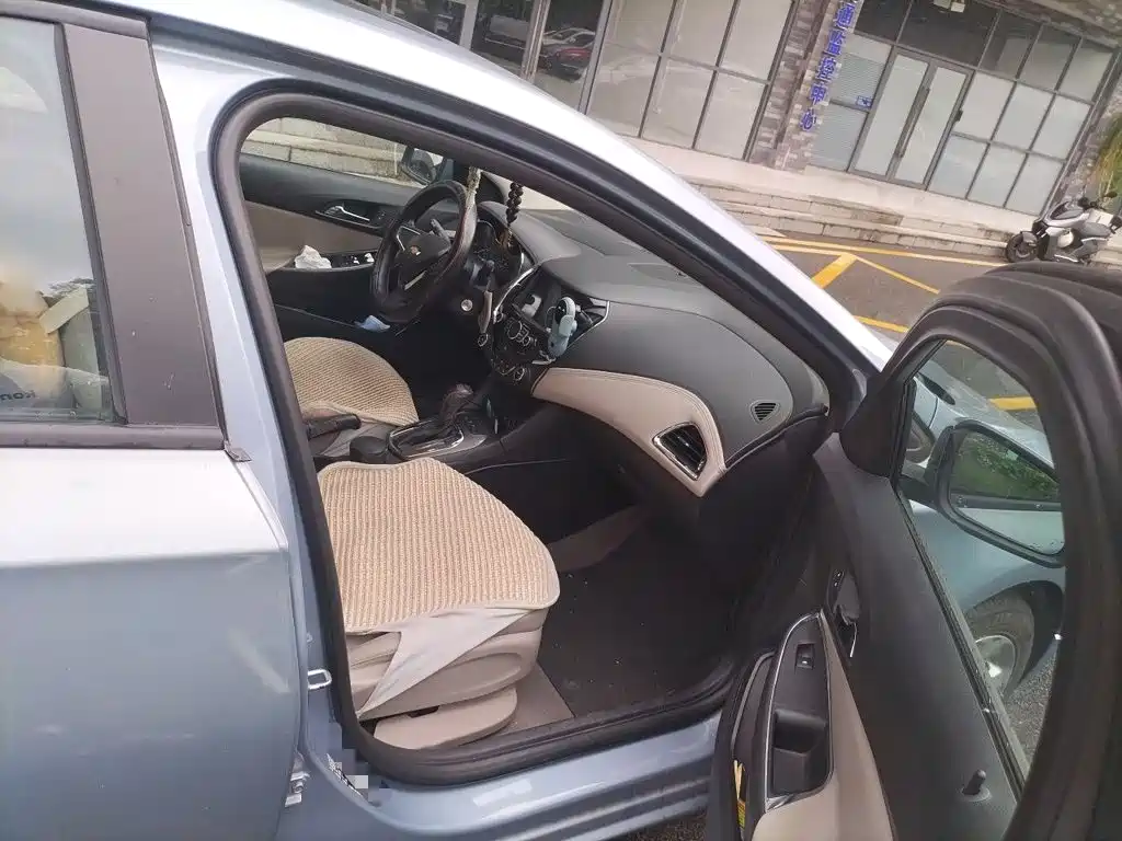 Chevrolet Cruze — миниатюра 20