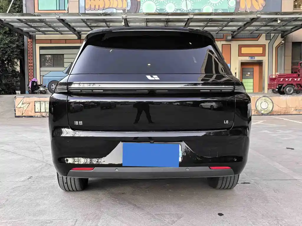 Li Auto L8 2023 Pro