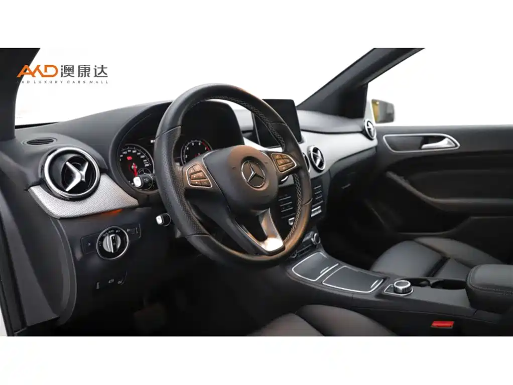 Mercedes-Benz B-Class — миниатюра 6