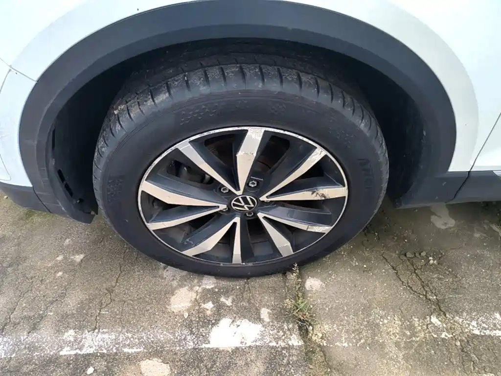 Volkswagen T-Roc — миниатюра 23
