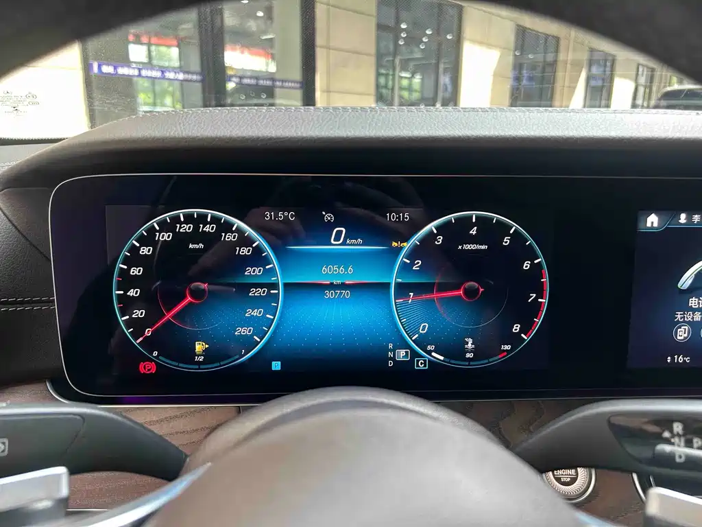 Mercedes-Benz E-Class — миниатюра 18