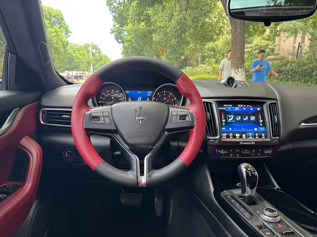 Maserati Levante — миниатюра 14