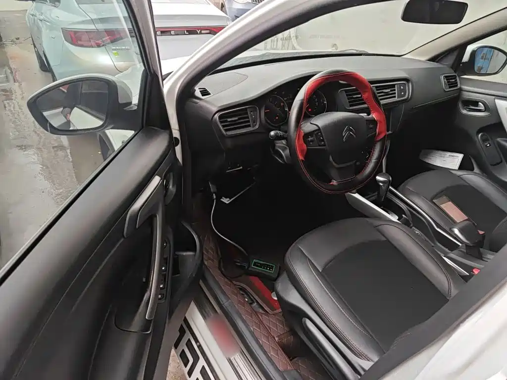 Citroen C3-XR — миниатюра 12