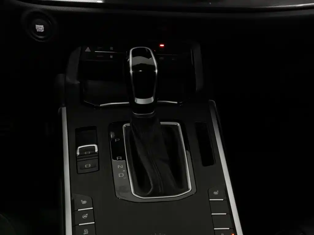 Wey Wey VV5 — миниатюра 13