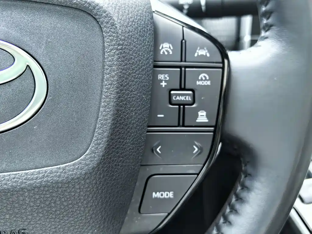 Toyota bZ4X — миниатюра 40