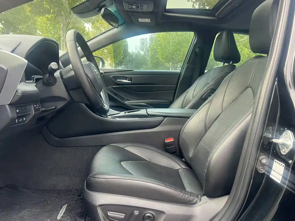 Toyota Avalon — миниатюра 9