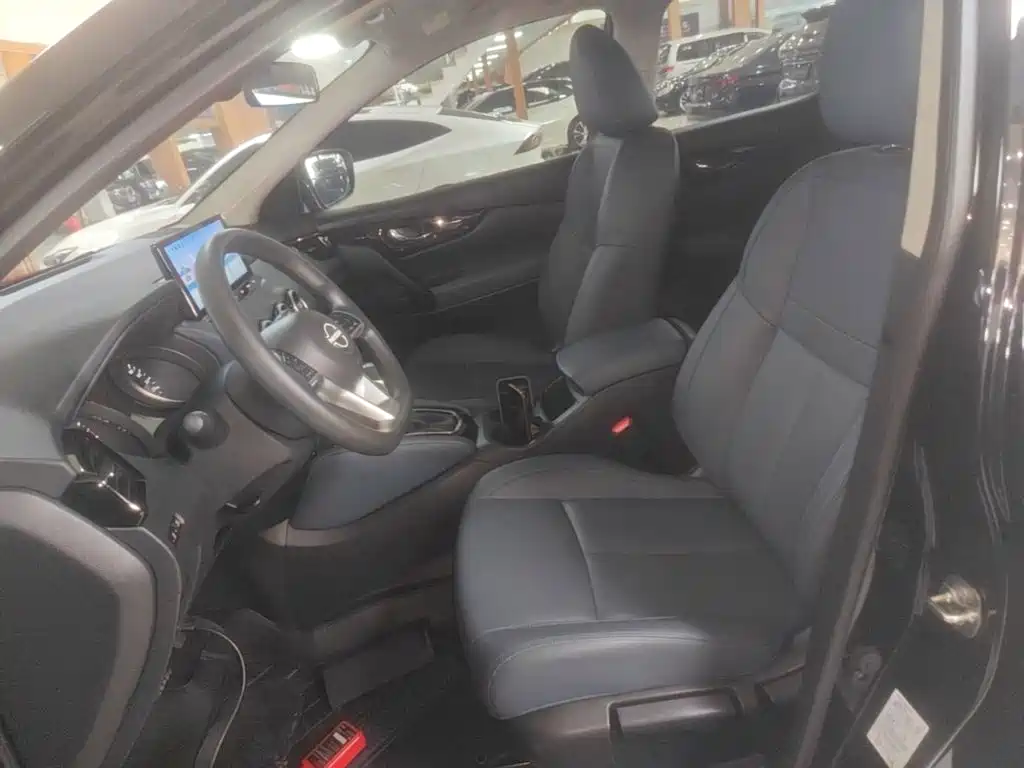 Nissan Qashqai — миниатюра 15