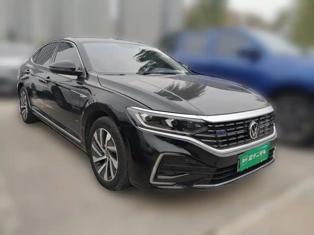 Volkswagen Passat PHEV — миниатюра 3