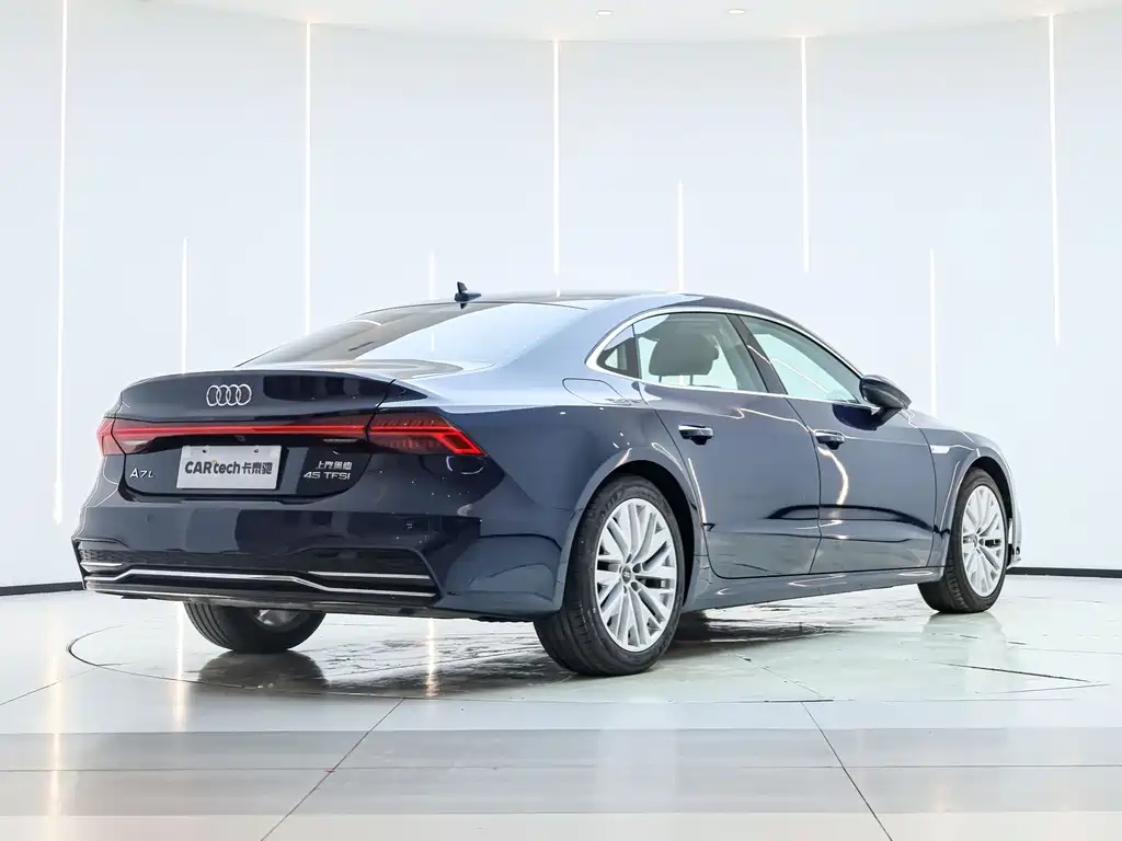 Audi A7L 2024 45TFSI S-line