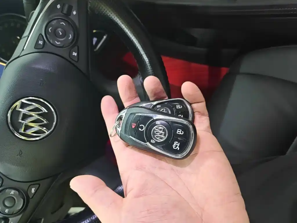 Buick LaCrosse — миниатюра 9