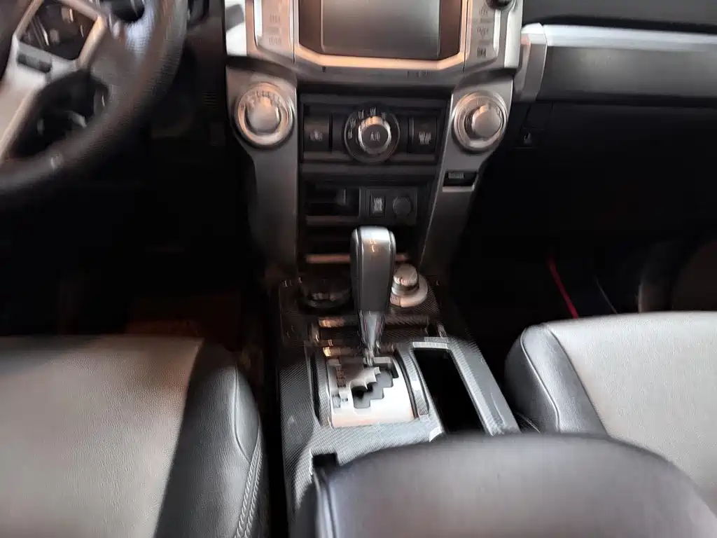 Toyota 4Runner 2019 4.0L AT