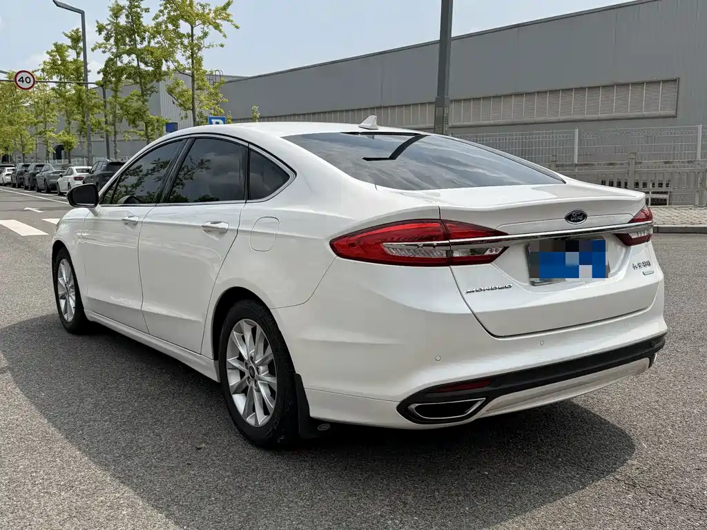 Ford Mondeo — миниатюра 5