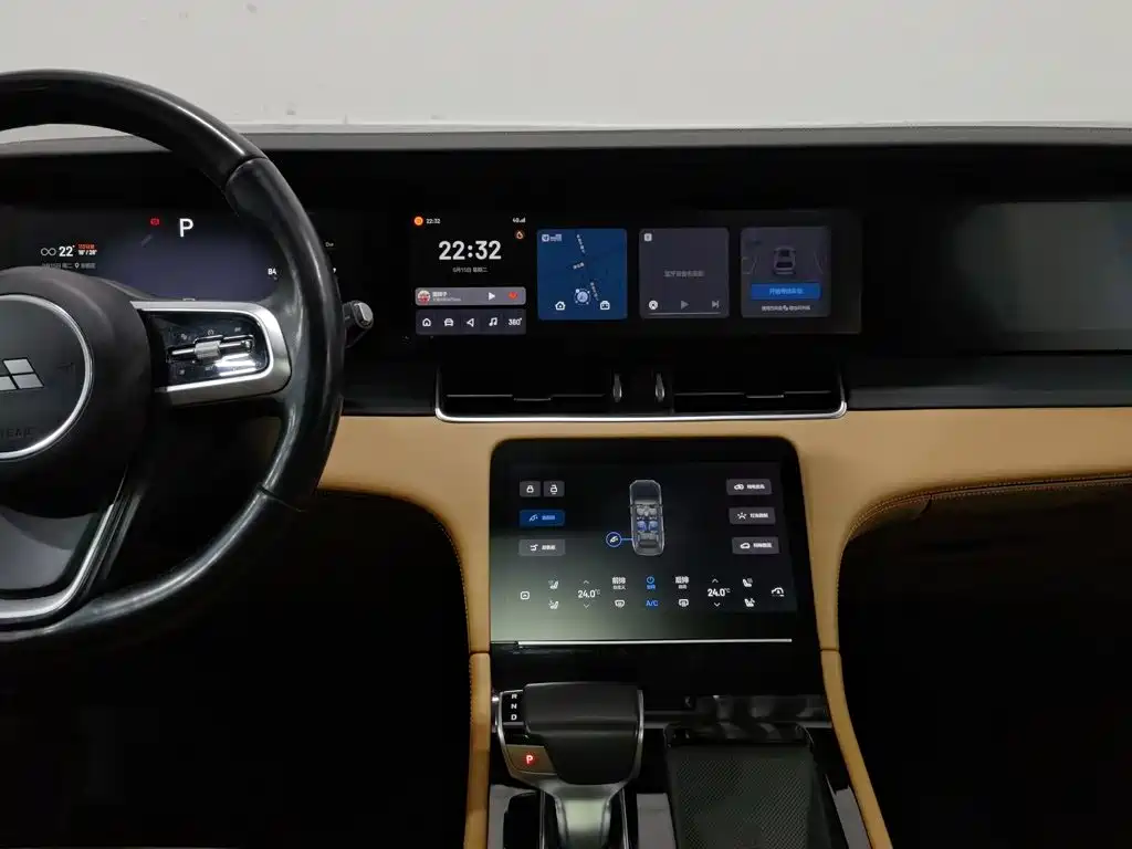 Li Auto Li ONE — миниатюра 12