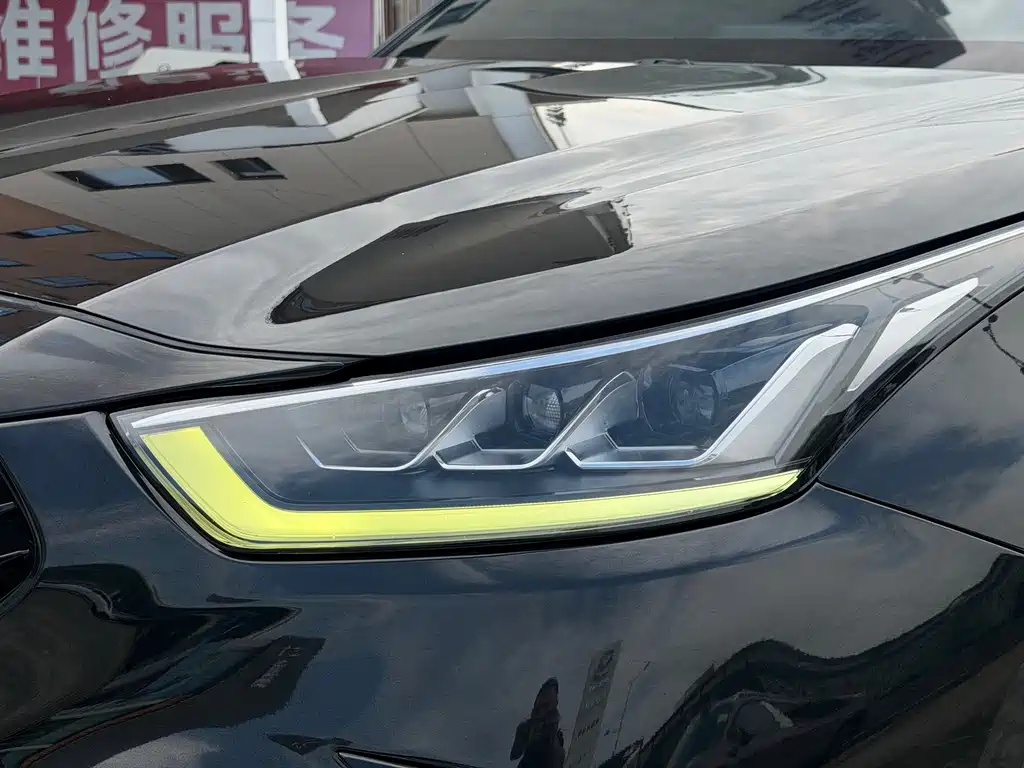 Toyota Crown Kluger — миниатюра 5