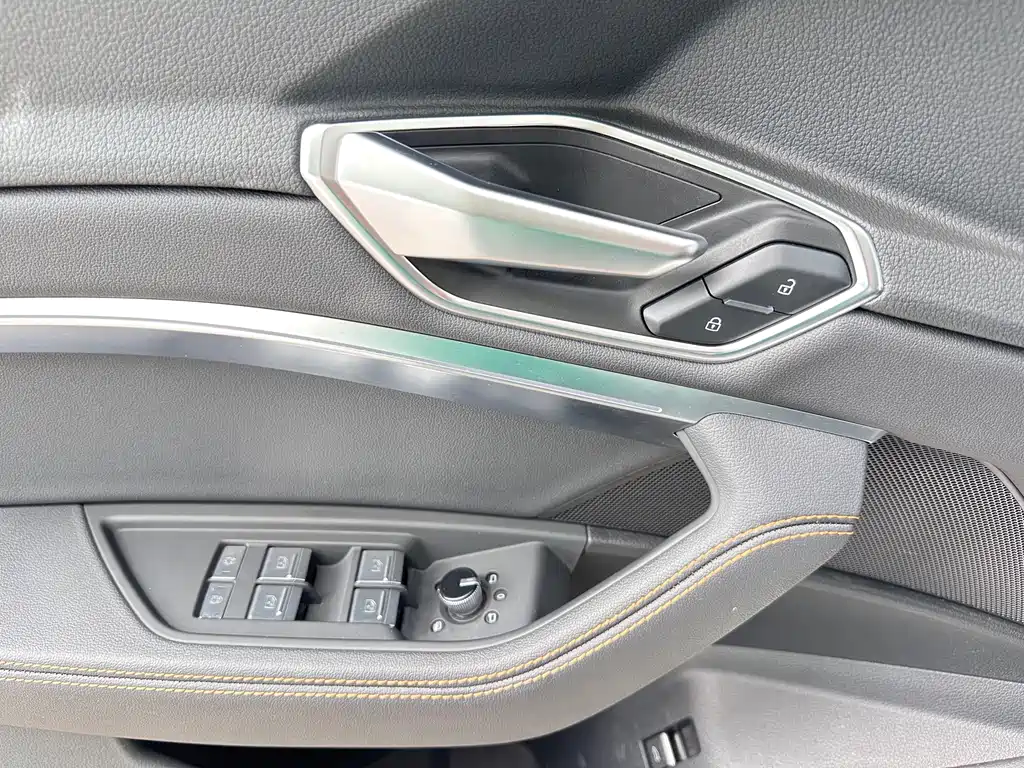Audi e-tron — миниатюра 16