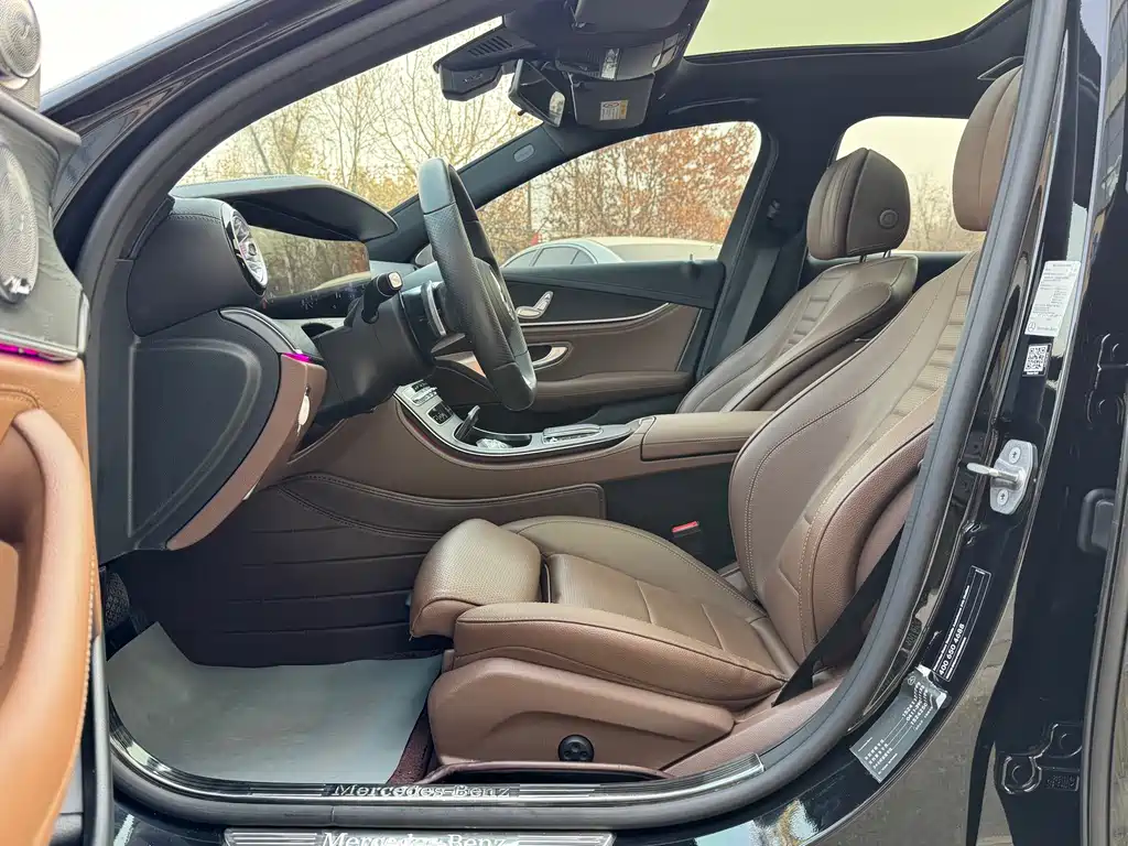 MERCEDES-BENZ E CLASS