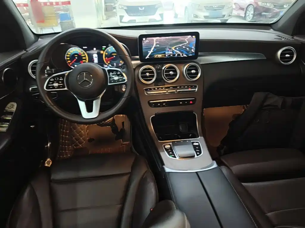Mercedes-Benz GLC — миниатюра 10