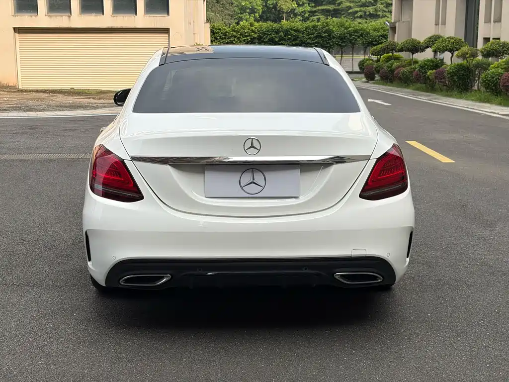 Mercedes-Benz C-Class — миниатюра 3