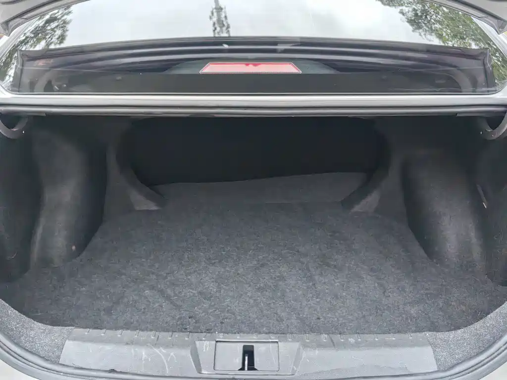 Geely Emgrand — миниатюра 18