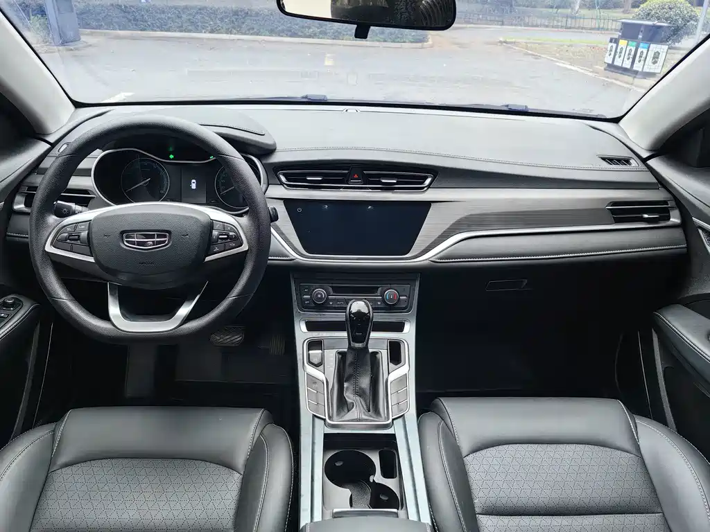 Geely Emgrand — миниатюра 6