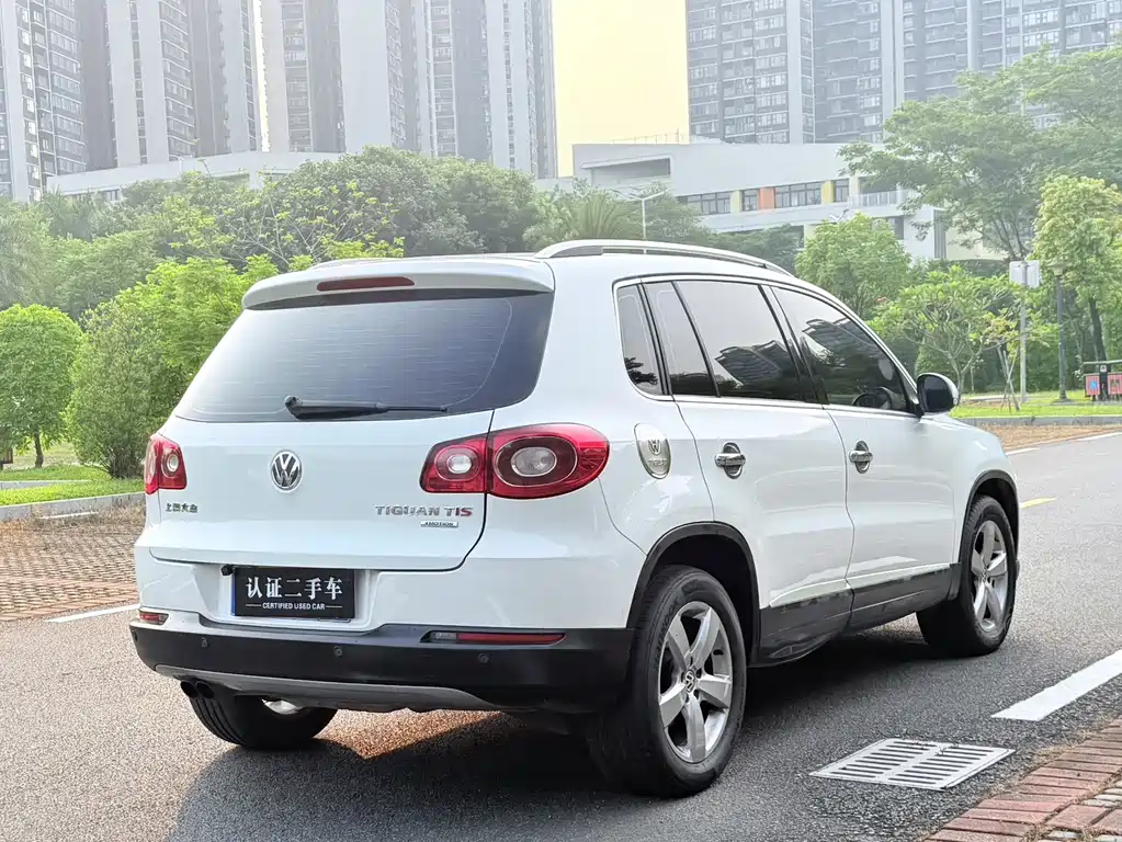 Volkswagen Tiguan — миниатюра 5