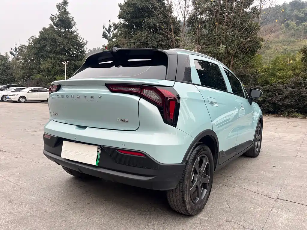 GEELY GEOMETRY E FIREFLY