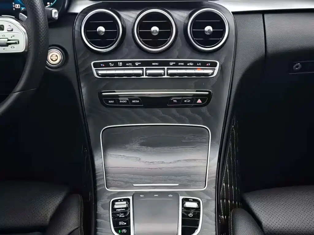 Mercedes-Benz C-Class — миниатюра 10