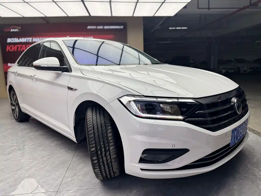 Volkswagen Sagitar — миниатюра 3