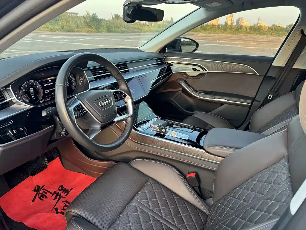 Audi A8 — миниатюра 10