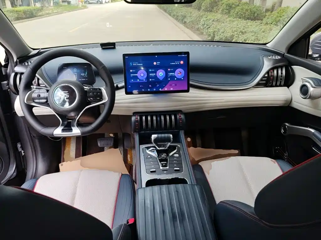 BYD Yuan Plus — миниатюра 10