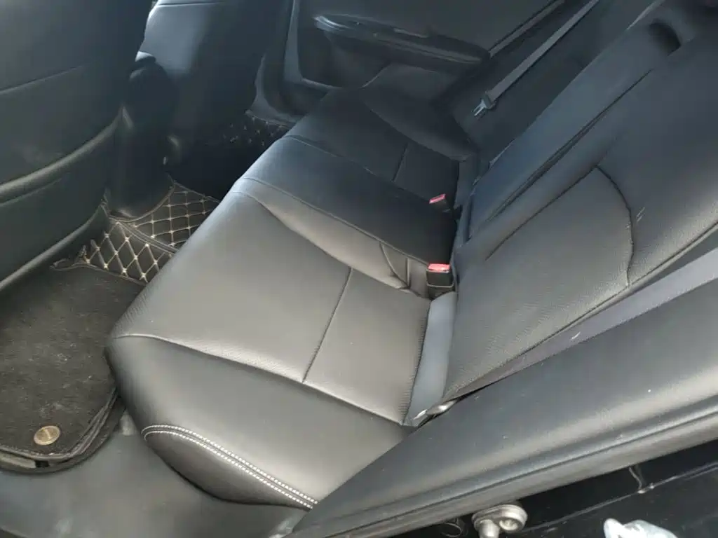 Honda Accord — миниатюра 17