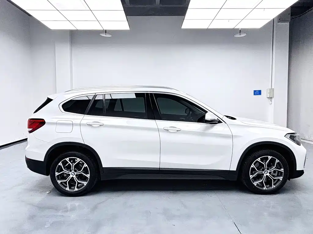 BMW X1 — миниатюра 8