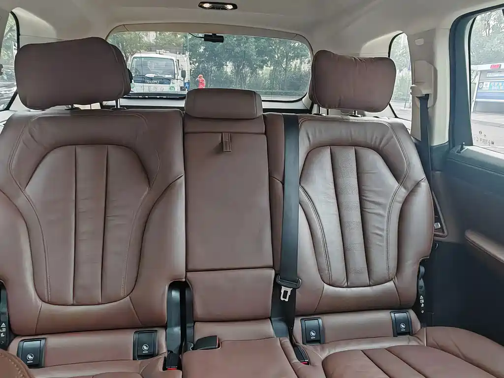 BMW X7 — миниатюра 31