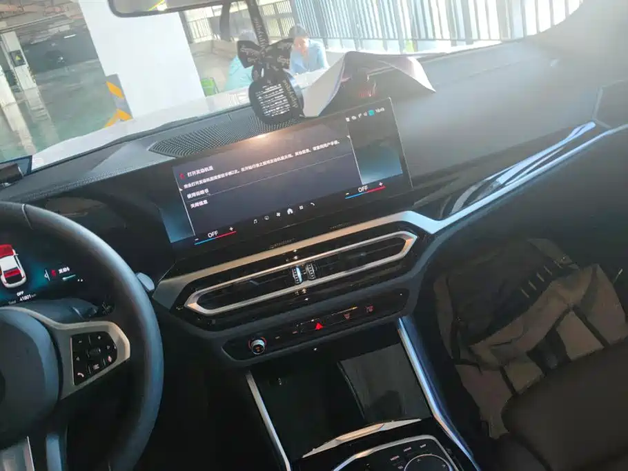 BMW i3 — миниатюра 13