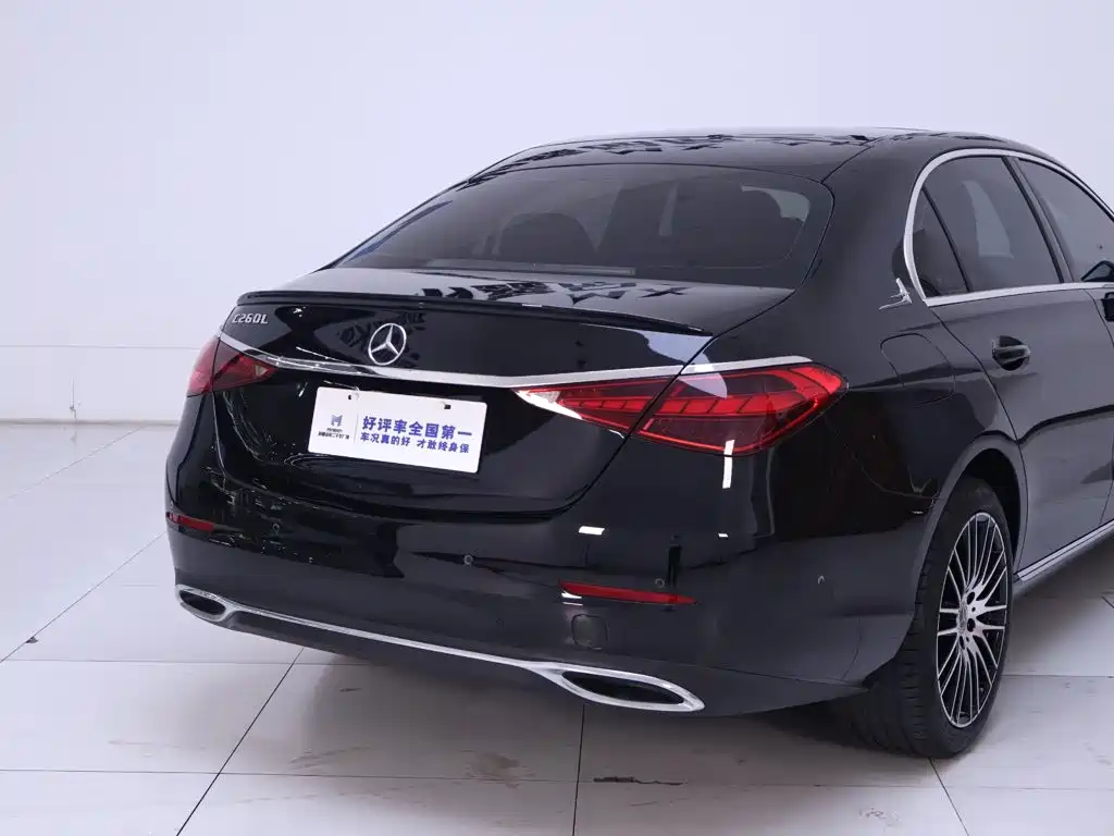Mercedes-Benz C-Class — миниатюра 8