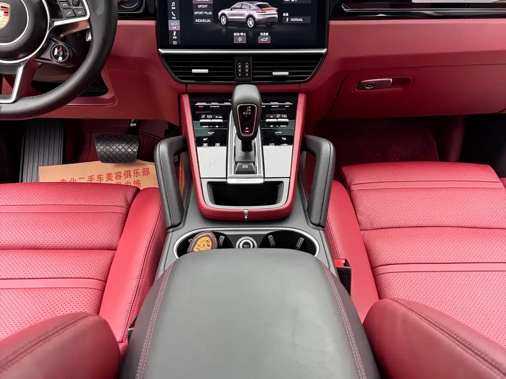 Porsche Cayenne — миниатюра 17