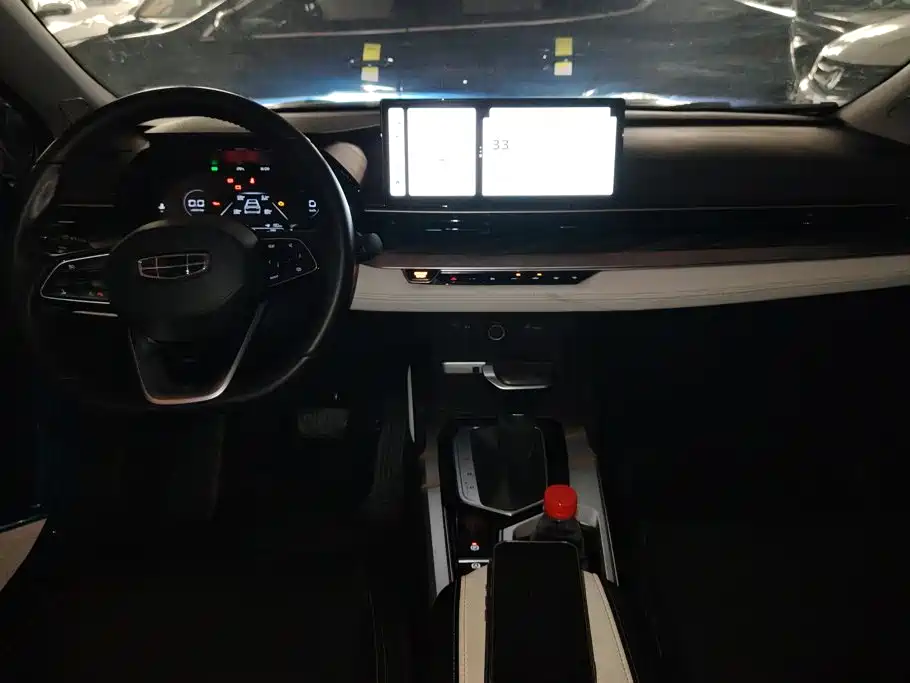 Geely Emgrand — миниатюра 12