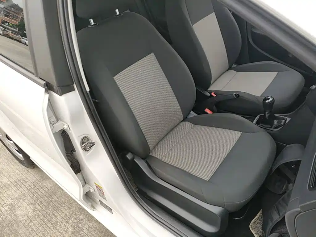 Volkswagen Polo — миниатюра 25