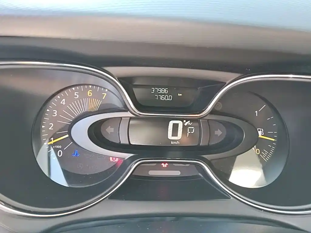 Renault Captur — миниатюра 12