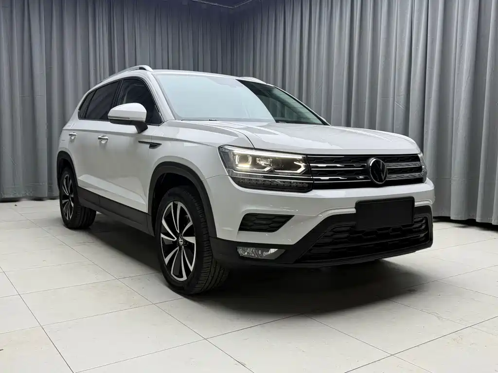 Volkswagen Tharu — миниатюра 3