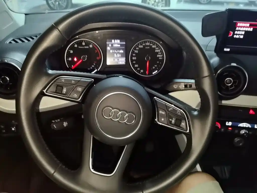 Audi Q2L — миниатюра 11