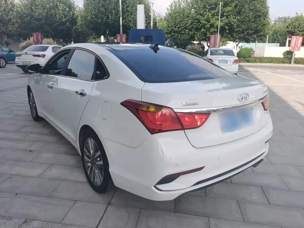 Hyundai Mistra — миниатюра 5