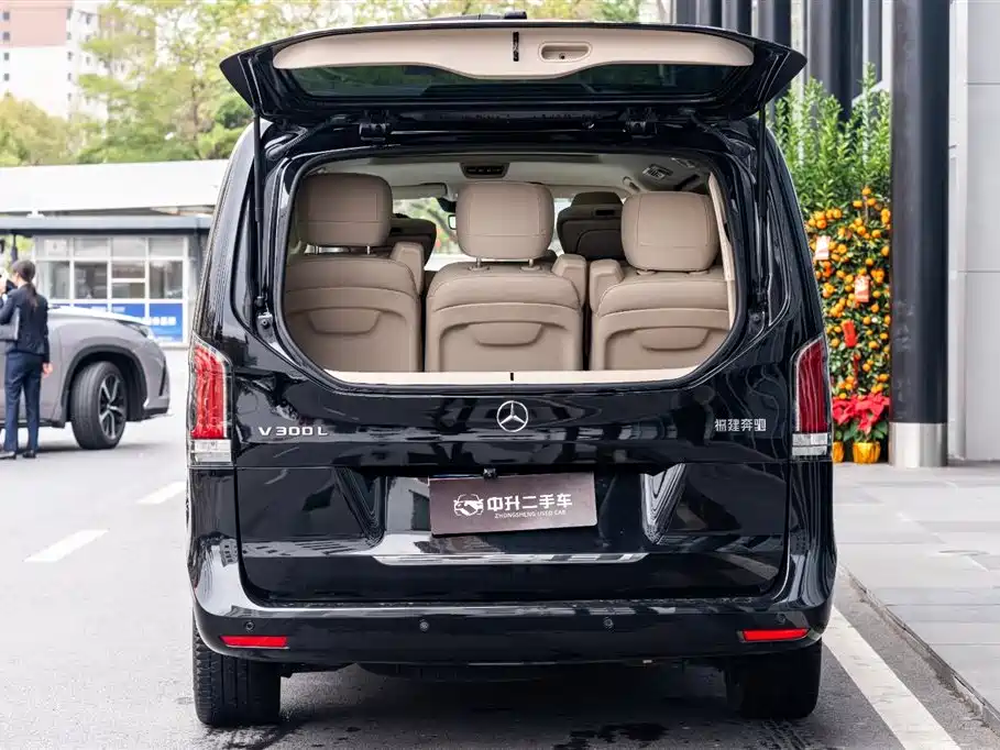 MERCEDES-BENZ V CLASS