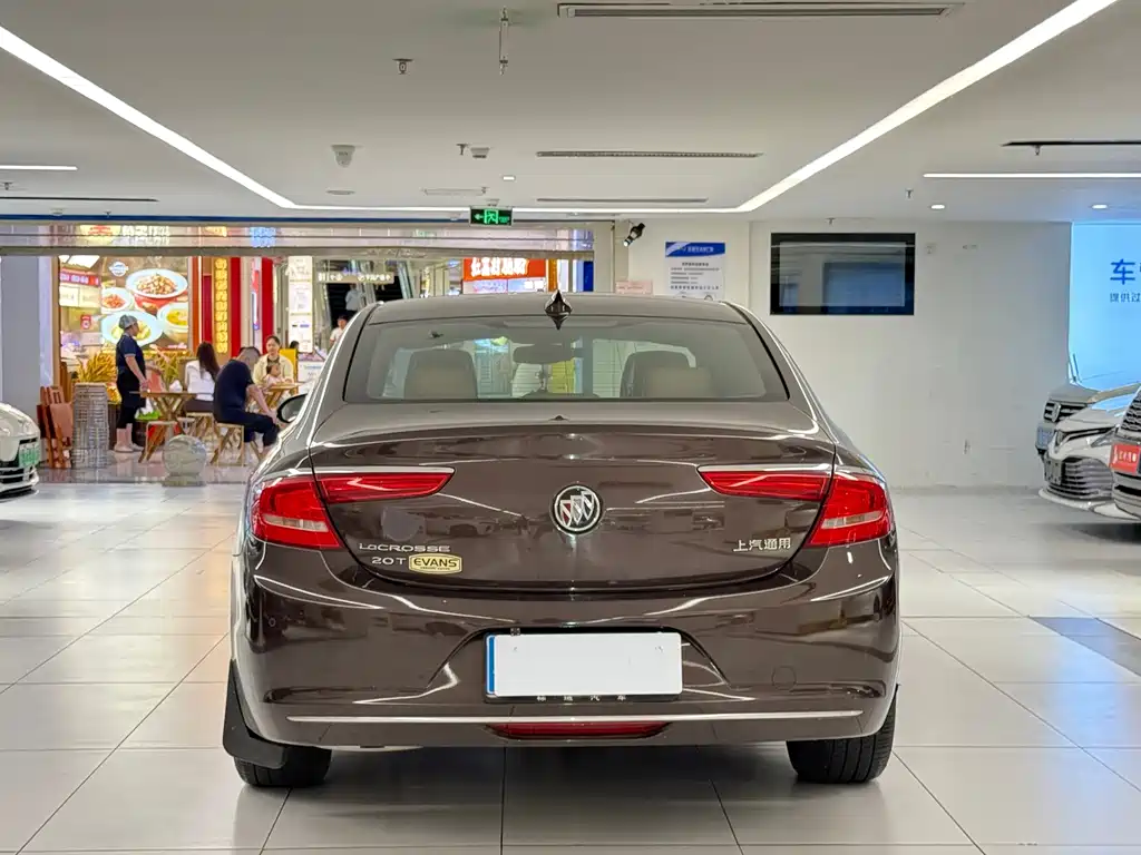 Buick LaCrosse — миниатюра 6