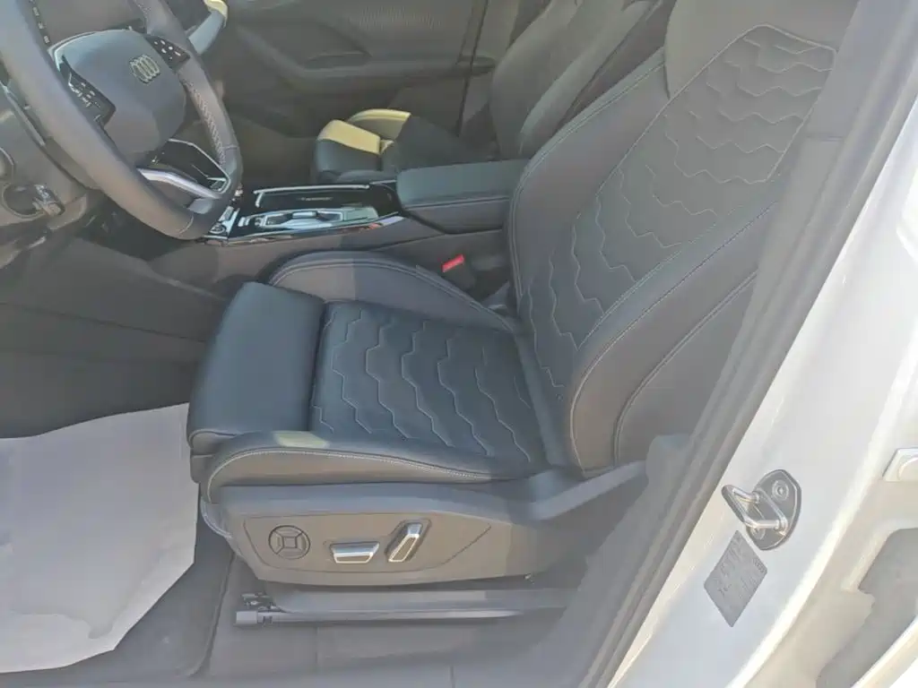 Audi Q6L e-tron — миниатюра 20
